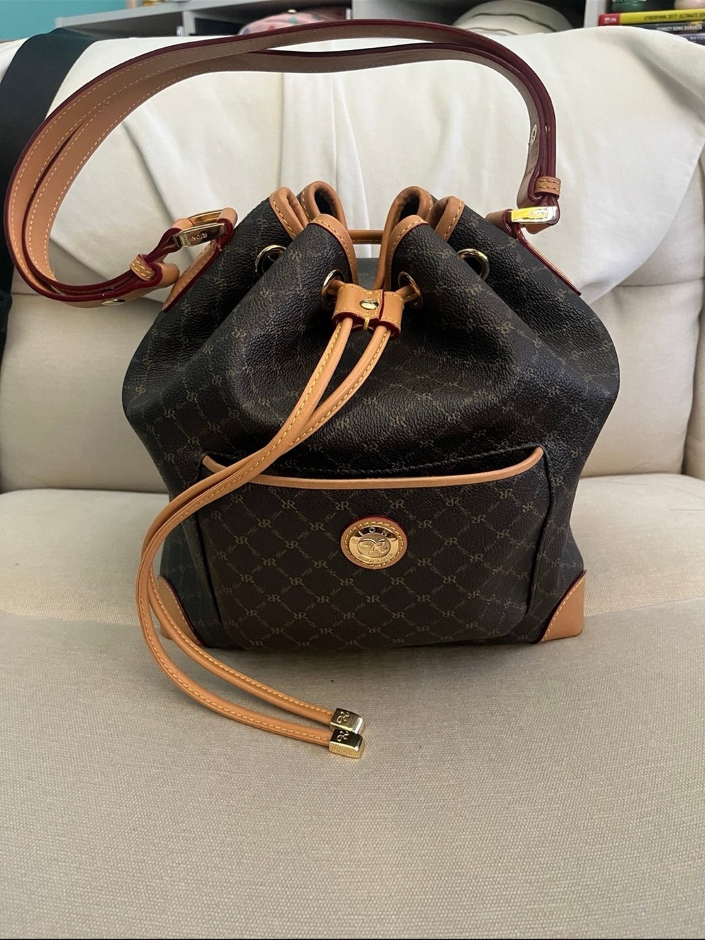 Rioni Signature Bucket Drawstring Handbag - Picture 2 of 6